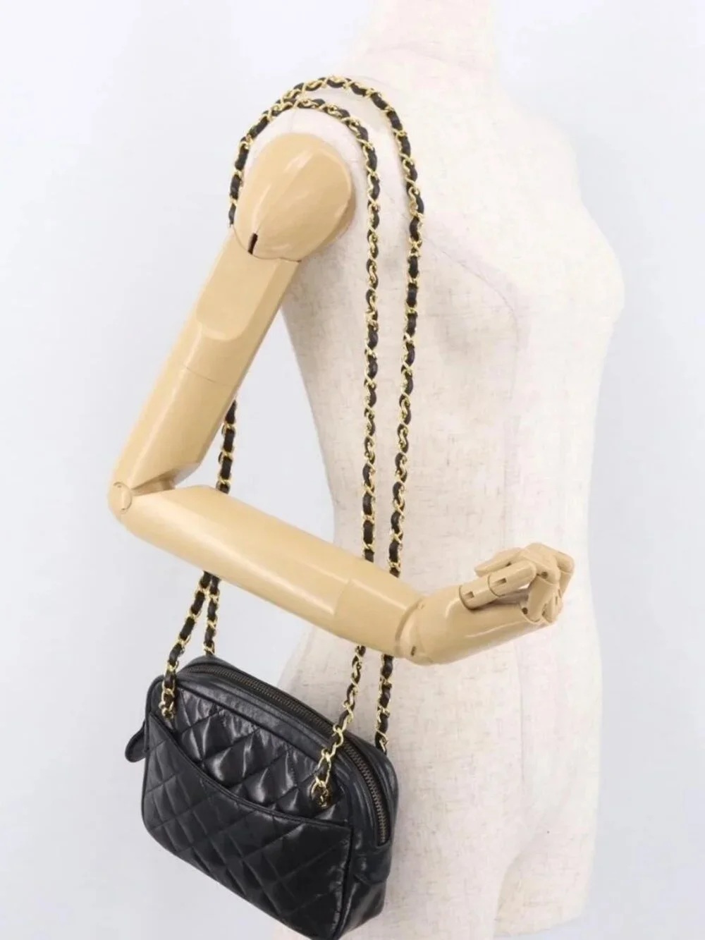 CHANEL brand	chanel color	black